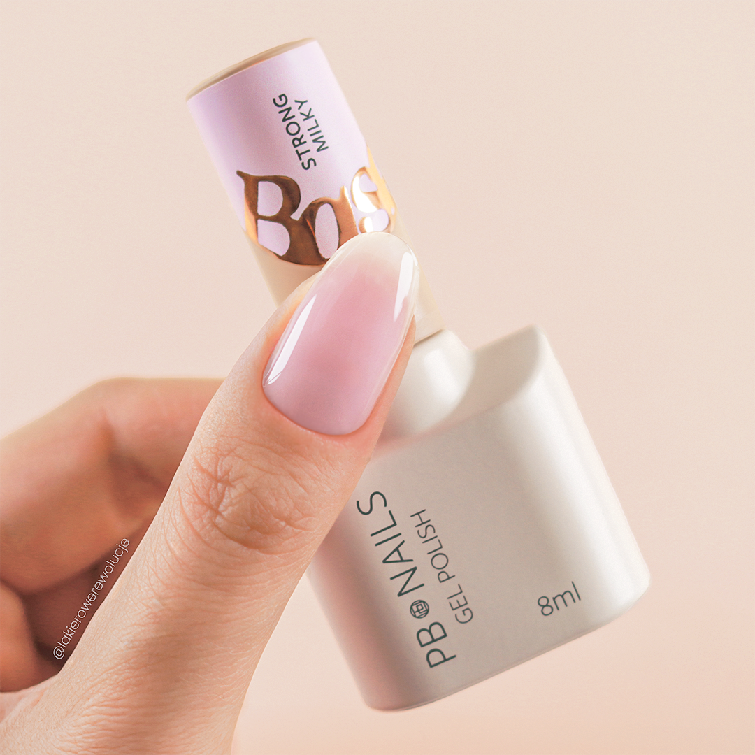 milky base paznokiec